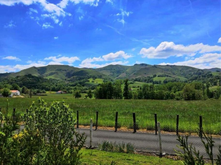 Maison Familiale Pays Basque Ahaxe-Alciette-Bascassan Dış mekan fotoğraf