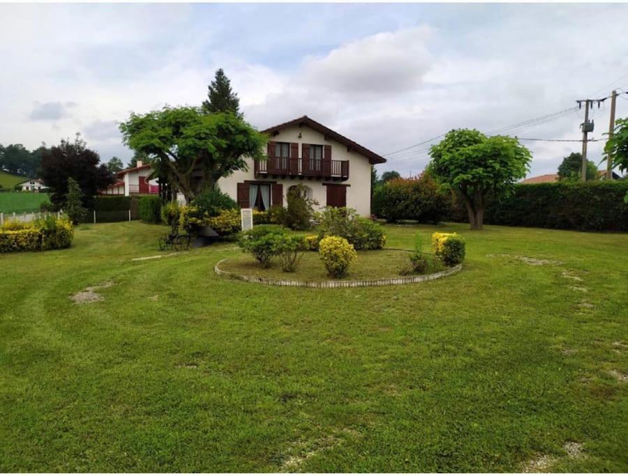 Maison Familiale Pays Basque Ahaxe-Alciette-Bascassan Dış mekan fotoğraf